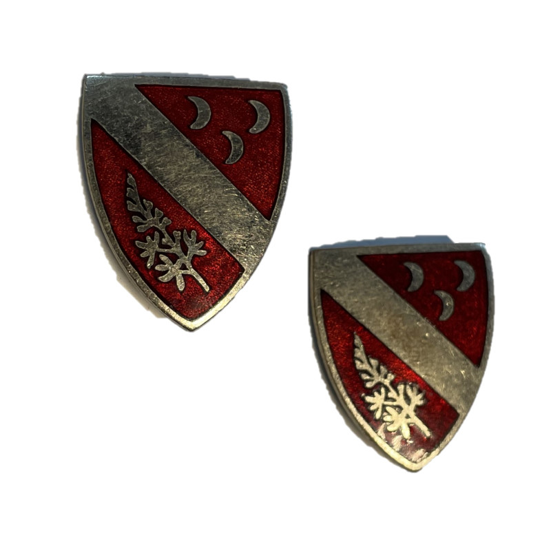 Distinctive Unit Insignias, 7th Field Artillery Regiment, 1st Infantry Division