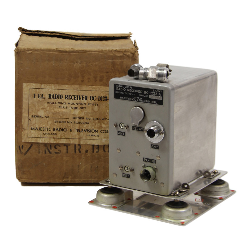 Récepteur radio, BC-1023-A, Signal Corps, USAAF, dans son carton