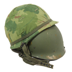 Casque M1, parachutiste, complet, avec couvre-casque Mitchell, 1964, Viêt-Nam, nominatif