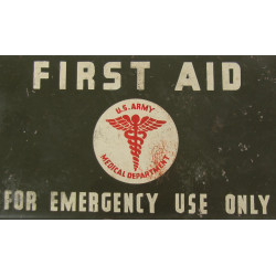 Boîte de premiers secours (First-Aid), 12 Unit, item No. 9777300, 1er type, 1942