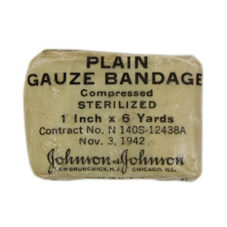 Pansement, Plain Gauze Bandage Compressed, No. N140S, 1942, US Navy corpsman