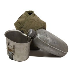 Canteen, US, Complete, with USMC Cover, P3