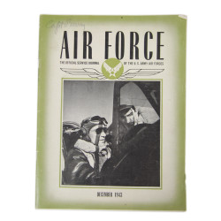 Lot de cinq magazines, AIR FORCE, 1943-1945