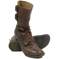 Brodequins à jambières (buckle boots), pointure 10 C, nominatifs